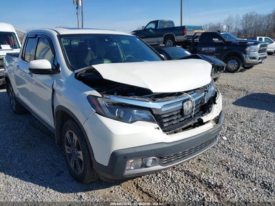HONDA RIDGELINE 2019