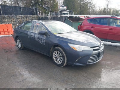TOYOTA CAMRY 2015
