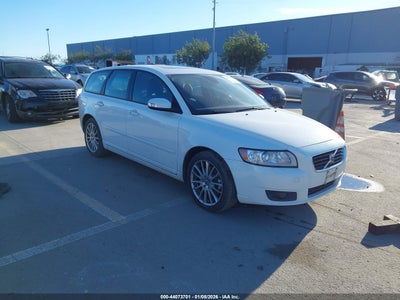 VOLVO V50 2010