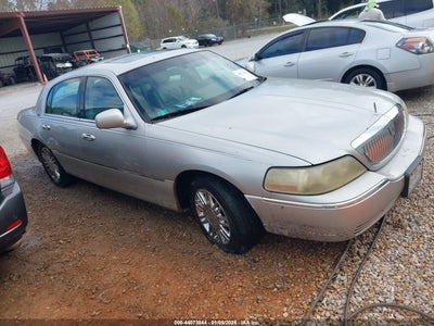 LINCOLN TOWN CAR 2007
