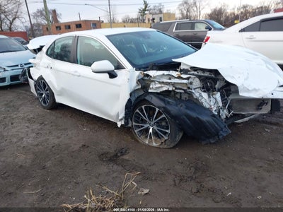 TOYOTA CAMRY 2020