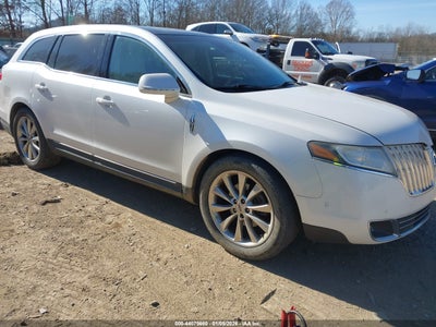 LINCOLN MKT 2010