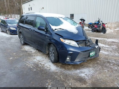 TOYOTA SIENNA 2020