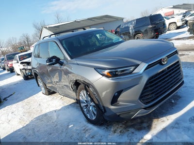 TOYOTA GRAND HIGHLANDER 2025