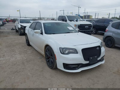 CHRYSLER 300 2023