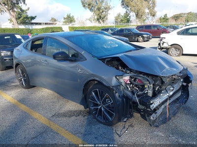 TOYOTA PRIUS 2025
