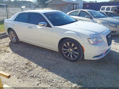 CHRYSLER 300 2019