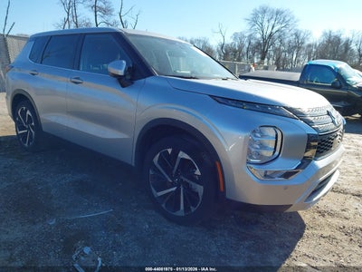 MITSUBISHI OUTLANDER 2023