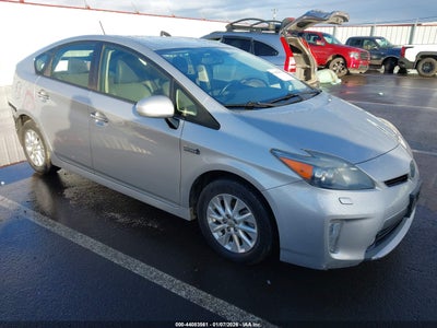 TOYOTA PRIUS PLUG-IN 2012