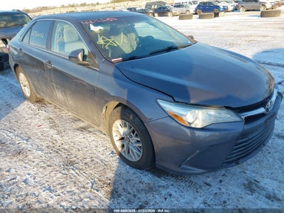 TOYOTA CAMRY 2016