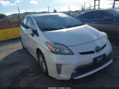 TOYOTA PRIUS PLUG-IN 2012