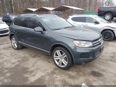 VOLKSWAGEN TOUAREG 2013