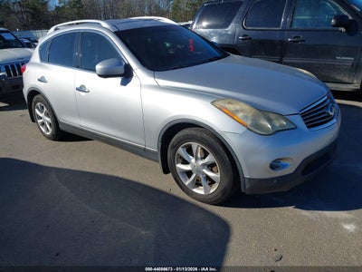 INFINITI JOURNEY 2010