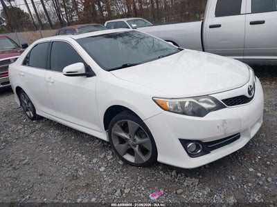 TOYOTA CAMRY 2014