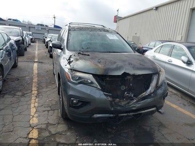 NISSAN PATHFINDER 2018