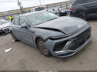 HYUNDAI SONATA HYBRID 2025