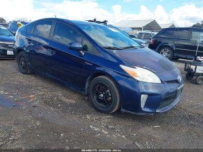 TOYOTA PRIUS 2014