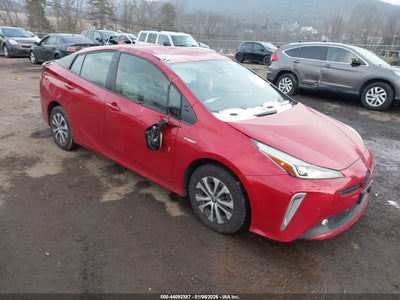 TOYOTA PRIUS 2021