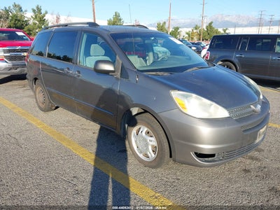TOYOTA SIENNA 2004