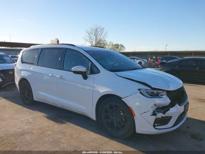 CHRYSLER PACIFICA 2023