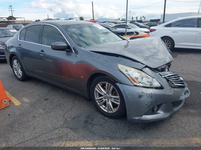 INFINITI Q40 2015