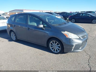 TOYOTA PRIUS V 2012