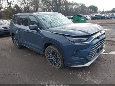 TOYOTA GRAND HIGHLANDER 2024