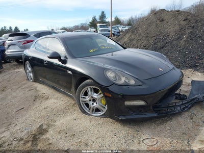 PORSCHE PANAMERA 2012