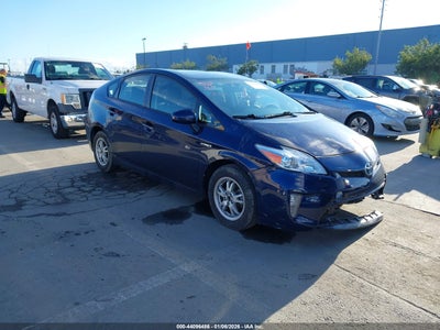 TOYOTA PRIUS 2015