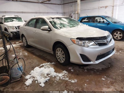 TOYOTA CAMRY 2014