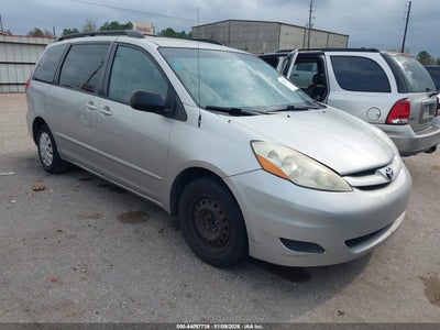 TOYOTA SIENNA 2009