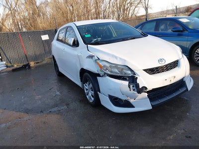 TOYOTA MATRIX 2010