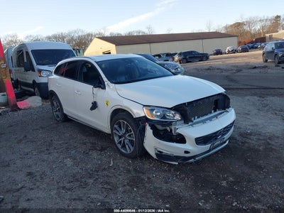 VOLVO V60 CROSS COUNTRY 2018