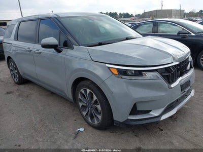 KIA CARNIVAL MPV 2024