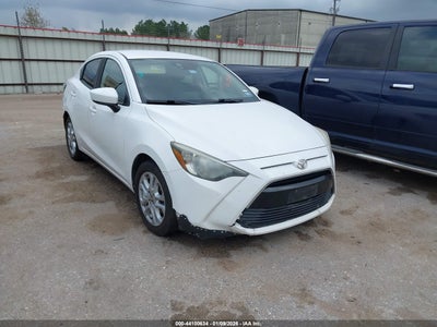 TOYOTA YARIS IA 2018