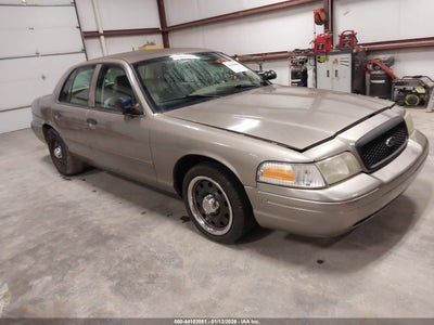FORD CROWN VICTORIA 2011