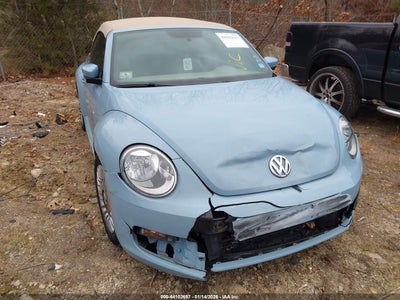 VOLKSWAGEN BEETLE 2014