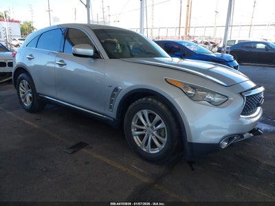 INFINITI QX70 2017