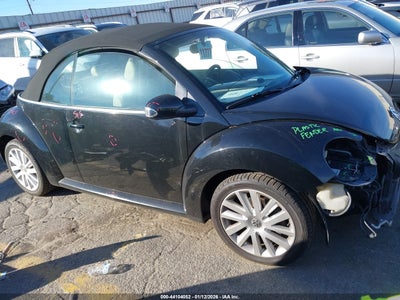 VOLKSWAGEN NEW BEETLE 2008