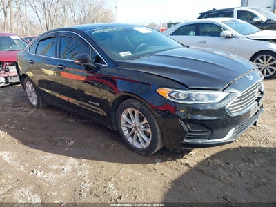 FORD FUSION HYBRID 2019