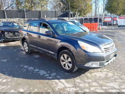 SUBARU OUTBACK 2012