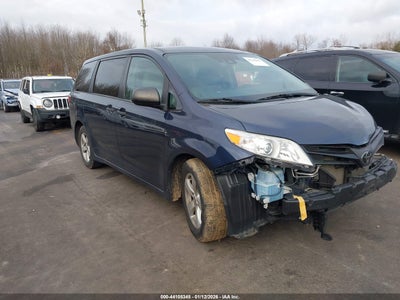 TOYOTA SIENNA 2020