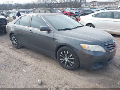 TOYOTA CAMRY 2010