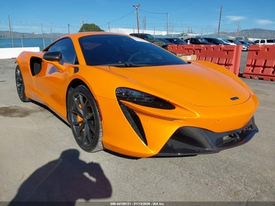 MCLAREN ARTURA 2023
