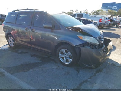 TOYOTA SIENNA 2012