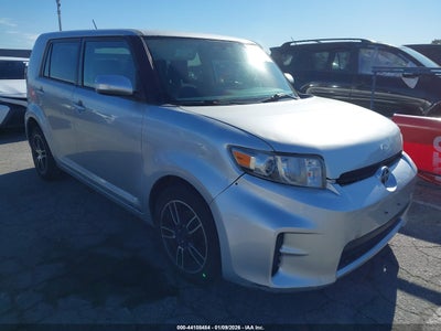 SCION XB 2012