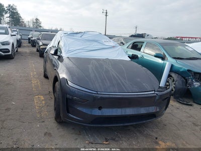 TESLA MODEL Y 2026