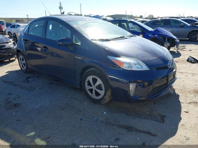 TOYOTA PRIUS 2015