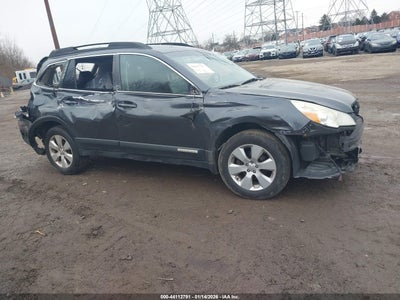 SUBARU OUTBACK 2011