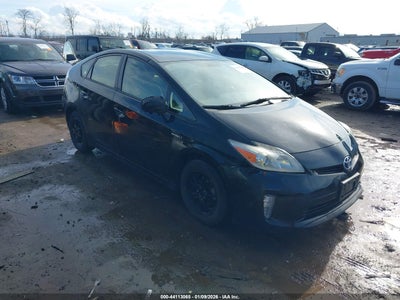 TOYOTA PRIUS 2014